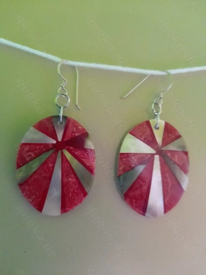Rote Ohrringe mit Perlmutt Bild 3