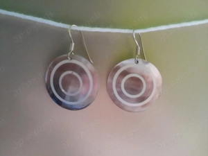 Beige kreisförmige Perlmuttohrringe mit 925 Silberhaken Bild 2