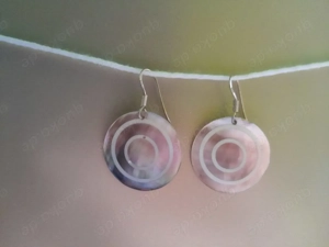 Beige kreisförmige Perlmuttohrringe mit 925 Silberhaken Bild 5