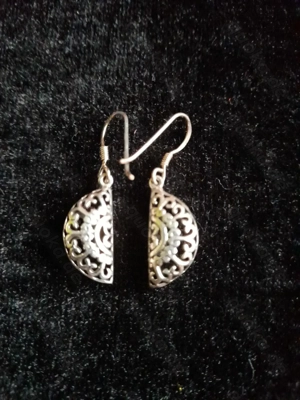 Halbmondförmige schöne Ohrringe aus 925 Silber