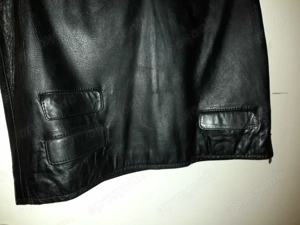 Schwarzes Ledertop, V-Ausschnitt, ohne Ärmel Größe 40 42 Bild 3