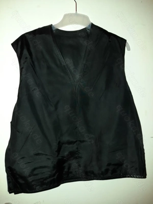 Schwarzes Ledertop, V-Ausschnitt, ohne Ärmel Größe 40 42 Bild 9