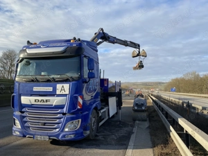 LKW-Fahrer für LKW mit Kran.
