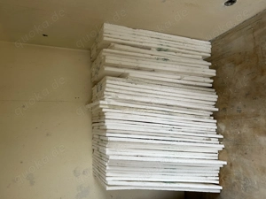 Styroporplatten zu verschenken