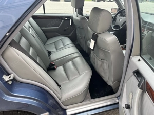  Mercedes W124 200E, Bj. 7. 1992, H- Kennzeichen Bild 5