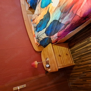 Schlafzimmer massiv Holz Bild 3