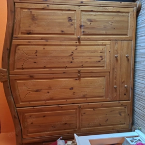 Massiv Holzschrank
