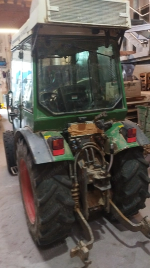 Fendt  260 V   Schlepper Bild 2