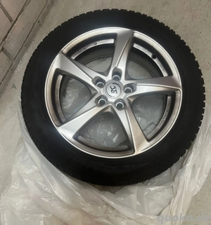 Firestone Winterhawk 4 215 50R17 95V  Brock RC-Design RC30