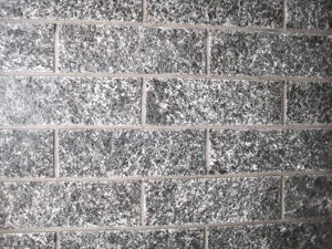 Granit Spalt Verblender, 25 qm SERIZZO ANTIGORIO, Format: 31x15xca. 1,5 cm.