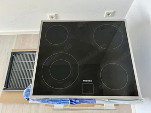 Miele-Glaskeramik-Kochfeld und -Einbau-Herd mit FlexiClips, A+ Bild 3