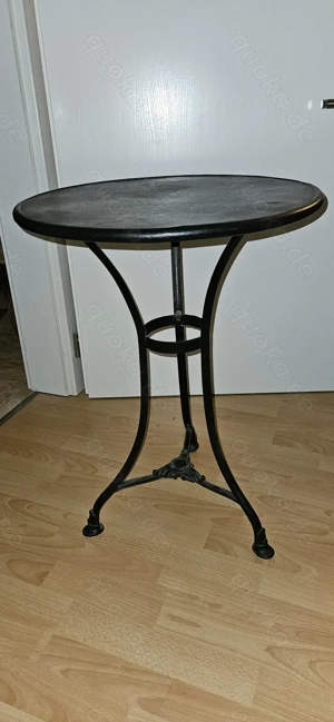 Gusseisener Aras-Tisch   Replik