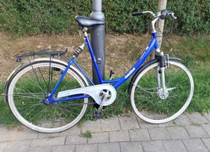 28 zoll, Fahrrad der Marke Aaktive, benötigt Generalüberholung  oder abzugeben für Ersatzteile.