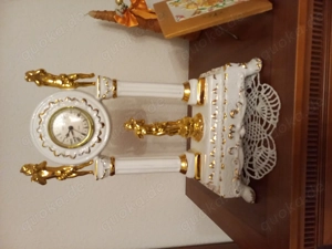 Porzellanuhr mit 3 vergoldenen Engel