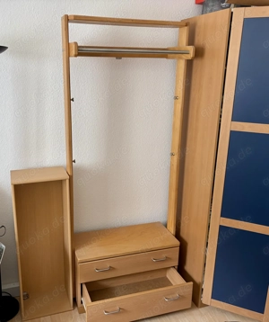 Garderobe - massiv (von Schreiner gefertigt) mit Schuhschrank und Wandregal günstig abzugeben!