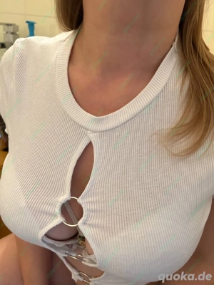 Geile ehrliche Schwanzbewertung Wichsanleitung und mehr! Video oder Audio. Von deutscher Hausfrau  Bild 3