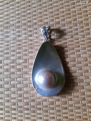Schmuck: Mabé-Perle in einer 925 Silberfassung