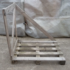 Palette mit Seitenteil, Box Brennholzregal Brennholz Holz Holzpalette Regal Holzlager Brennholzbox