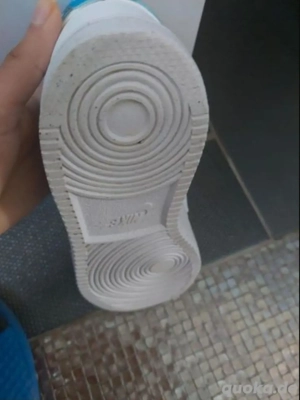 Ein nagelneues Nike Court Vision Low Sneaker für Herren und Damen 