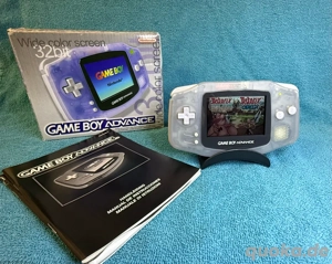 Game Boy Advance in der Clear Blue Glacier