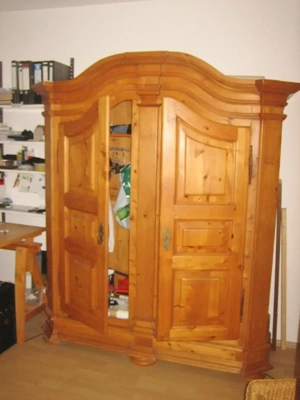 Schöner Wohn Zimmer --Dielen oder Schlafzimmer Schrank