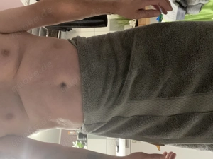 Er sucht die aufgeschlossene Frau die gerne zeigt was sie hat. Im Fototausch heiß u sexy