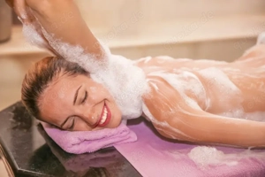 Hobbymasseur bietet Diskret, Privat, kostenlose Erotische Massage für die Frauen bis 50 ohne SEX GV