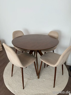 Esszimmer-Set mit 4 Stühlen 