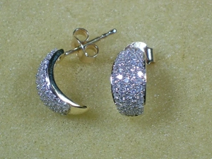 NEU: Ohrstecker 585 Gold mit 0,5 Carat Diamanten