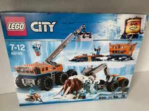 LEGO CITY: Arctic Mobile Exploration Base 60195