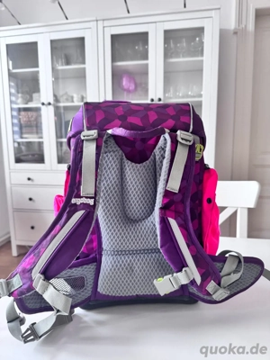 Ergobag Cubo Schulranzen mit Zubehör Bild 2