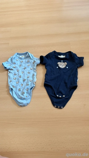 2 Kurzarm Bodys Gr. 62 