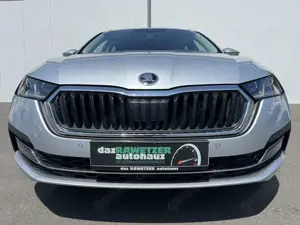 Skoda Octavia Combi 2.0 TDI DSG Style First Edition 156€ m. 20 Bild 3