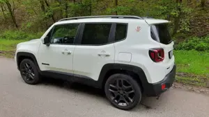 Jeep Renegade Renegade Plug-in Hybrid 1.3 T-GDI 4xe PLUG-IN Hybr Bild 4