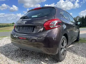 Peugeot 208 Active Bild 4