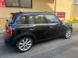 MINI Cooper SD COOPER SD Countryman Cooper SD All4 Bild 2