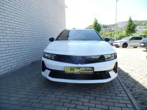 Opel Astra Sports Tourer 1.2 Turbo GS Bild 5