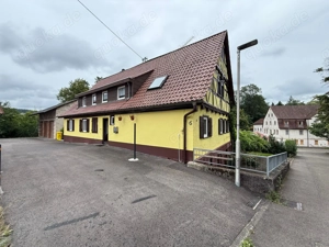 Einfamilienhaus mit großem Grundstück zu verkaufen Bild 4