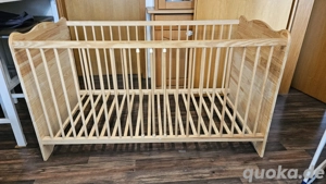 Baby Kleinkind - Bett aus Holz