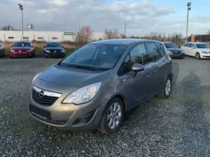 Opel Meriva B Edition*SHZG*8Fach*Tempomat*Klima