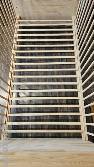 Baby Kleinkind - Bett aus Holz Bild 7