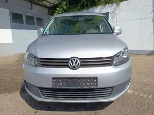 Volkswagen Caddy Trendline 7-Sitzer / Nur 107000KM Bild 2
