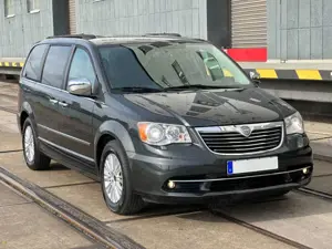 Lancia Voyager 2.8 MultiJet 16v Gold Automatik Bild 3