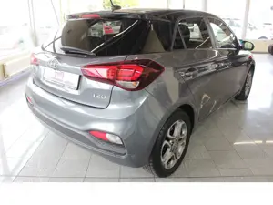 Hyundai i20 YES! Plus,Navi,Sitzheizung,Klimaautomatic,Top Bild 4