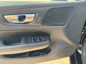 Volvo V60 Inscription Expression Recharge Plug-In Hybrid AWD Bild 3