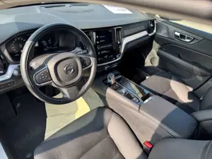 Volvo V60 Inscription Expression Recharge Plug-In Hybrid AWD Bild 4