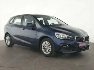 BMW 218 d Active Tourer Sport Line HeadUp|Navi|Pano Bild 4