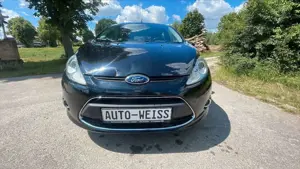Ford Fiesta Titanium, Kleinwagen, 8-fach bereift, Bild 2