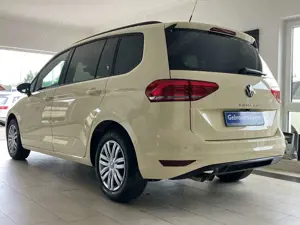 Volkswagen Touran 2.0 TDI TAXI DSG Kamera LED Assistenten Bild 3