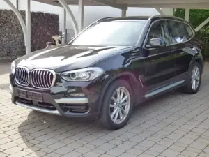 BMW X3 xDrive 30 d xLine*Pano*Sportsitze*AHK*HeadUp* Bild 3